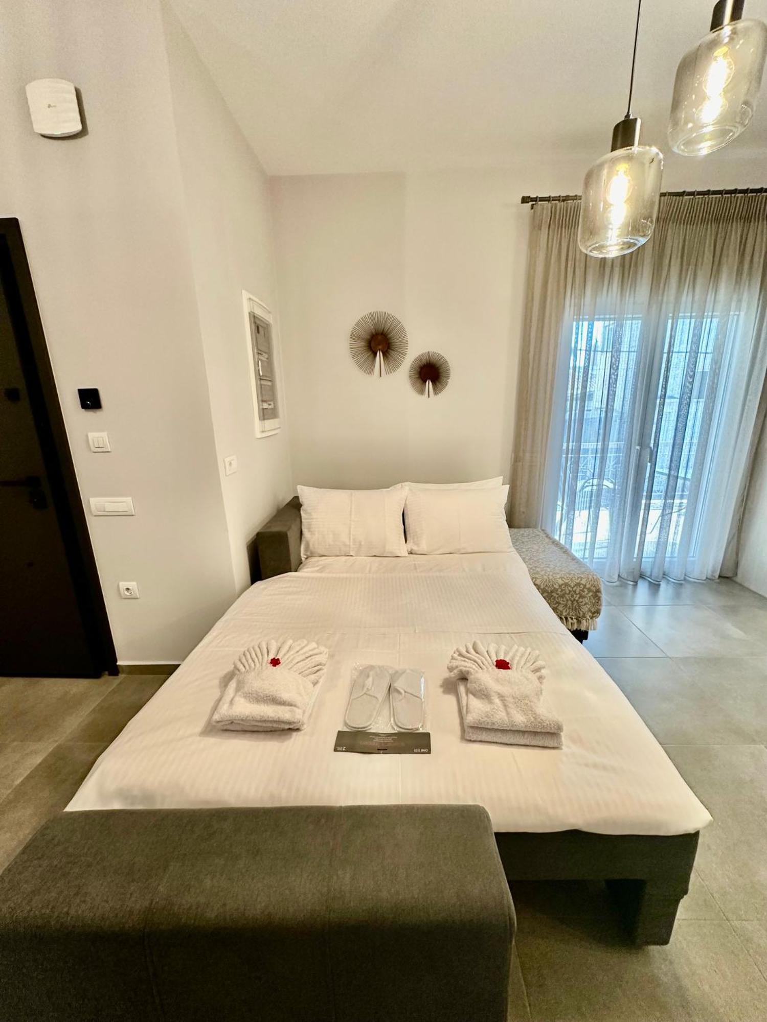 Louisa Luxury Apartments 프레베자 외부 사진